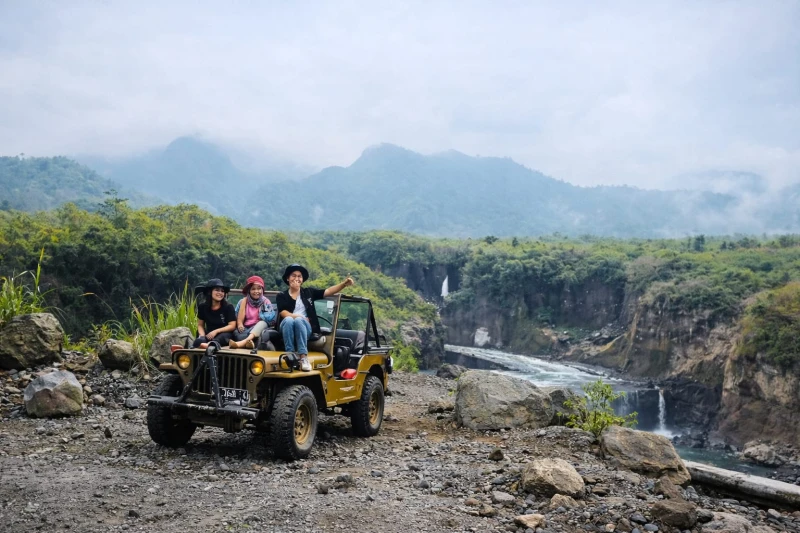 merapi-jeep-kopi-klotok-scooter-obelix-trip-jogja
